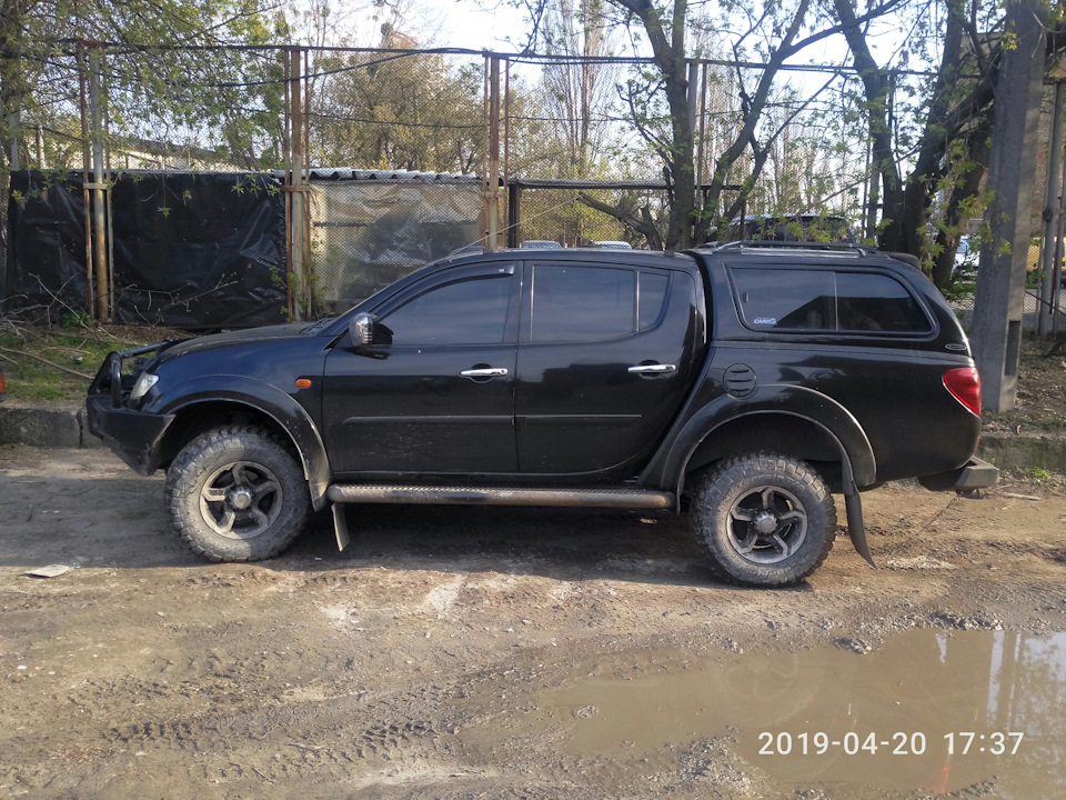 Трудові будні Л200 1