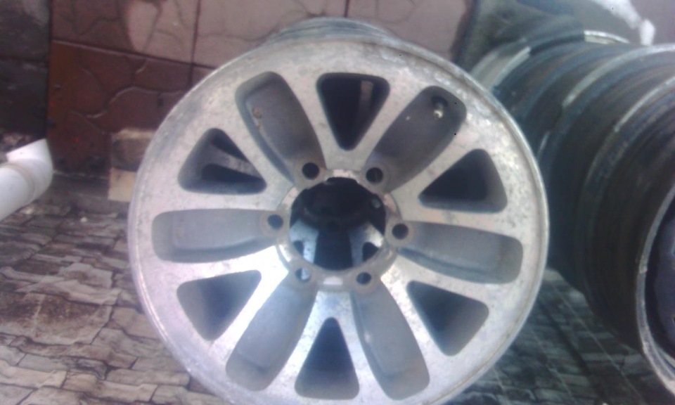 Yokohama Geolandar G001 31x10.5R15 1