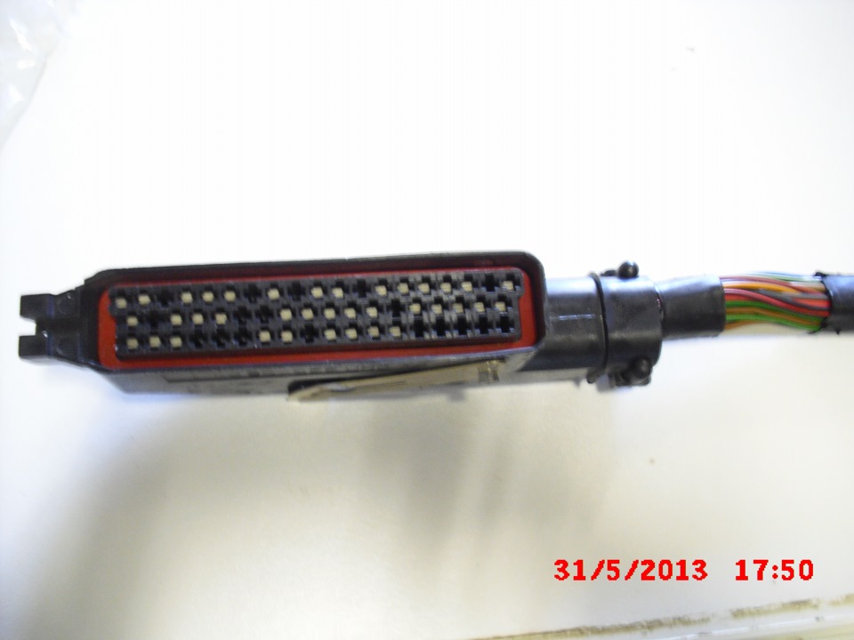 Роз'єм 55-pin + ДТВ 3