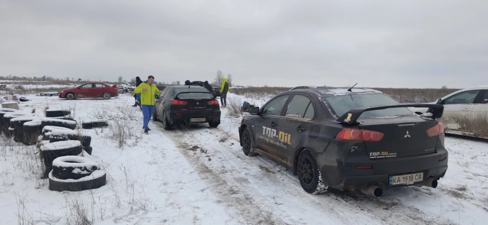 Маленькі гальма R15 на EVO X