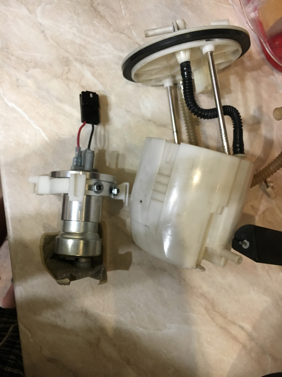 Продам Walbro 400 / контролер паливного насоса 1