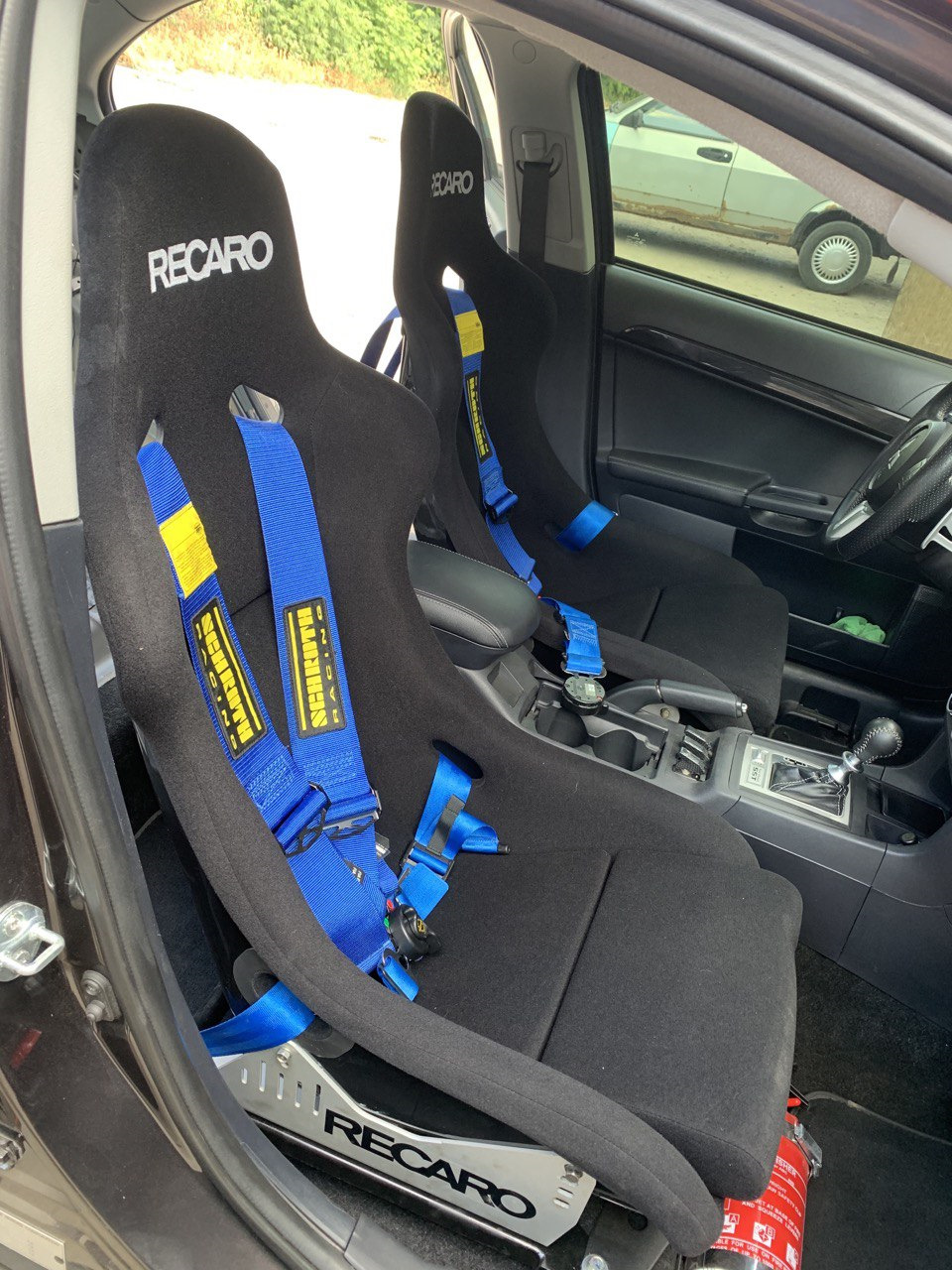 Ковши Recaro 1