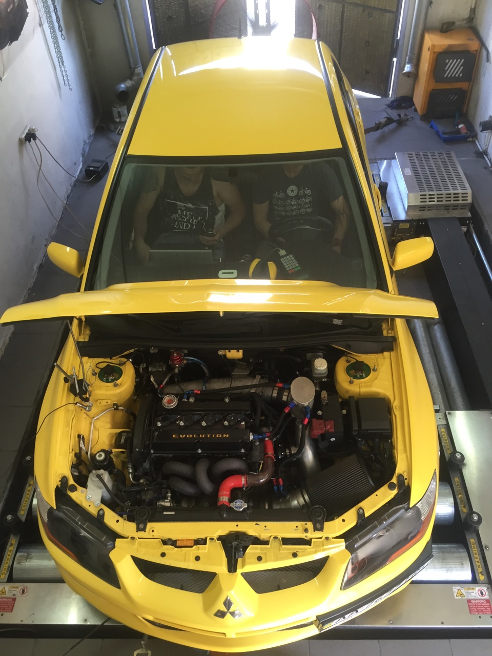 4ukc Evo8 on DYNO - тизер 1