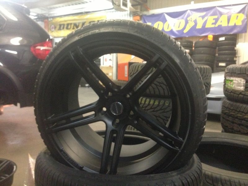 10,5j et22 r18…Michelin Pilot Sport PS3 225/40. як кажуть будиночком гума)) 3
