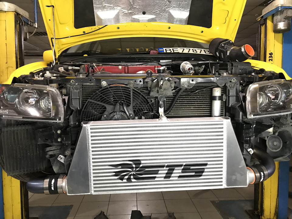 ETS 3 Intercooler Kit With Titanium Piping 2