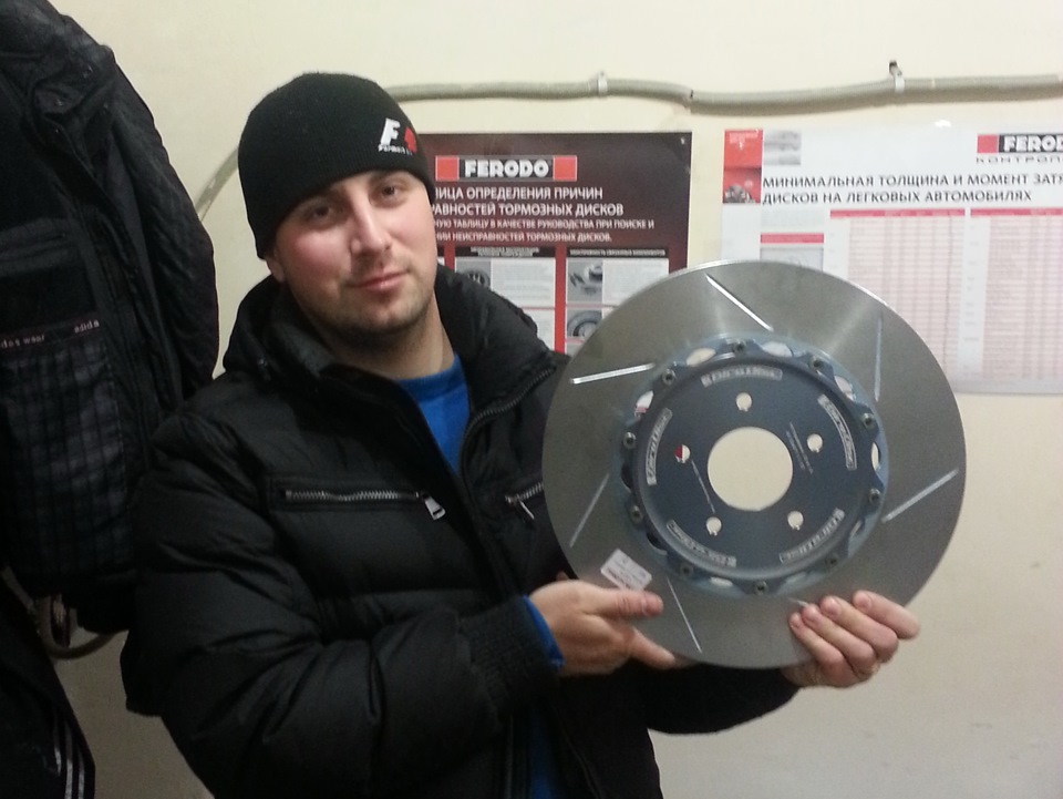 GiroDisc Slotted rotors 2-piece + Ferodo DS-2500 3