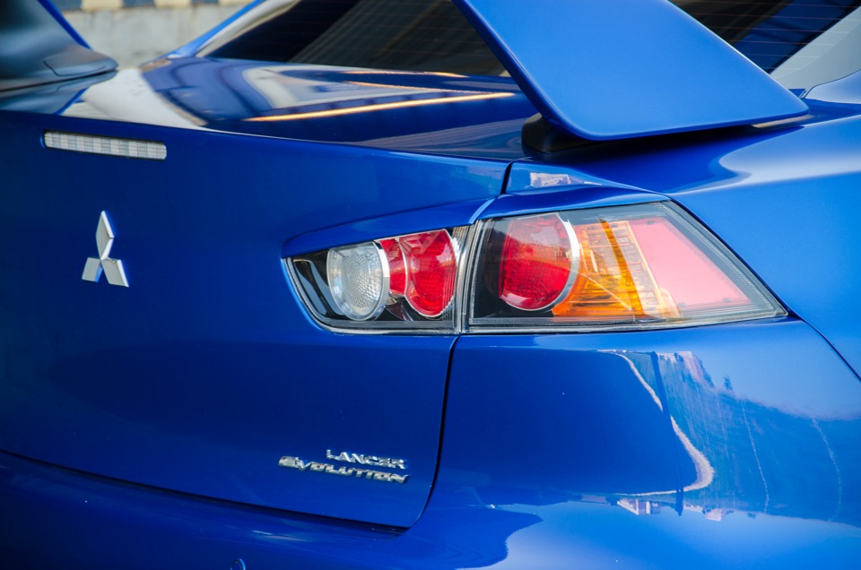 tail lights + вії 4