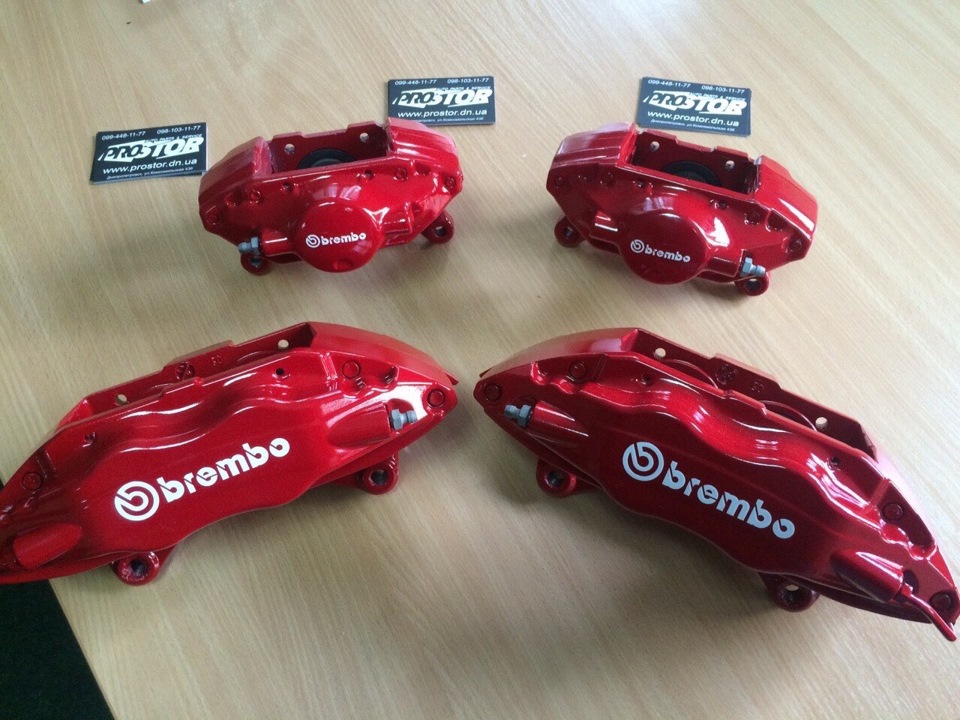 Ребілд та фарбування супортів Brembo. 3