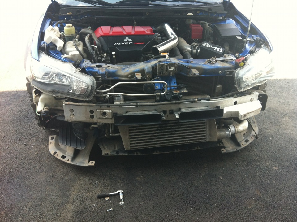 Mishimoto Intercooler 4