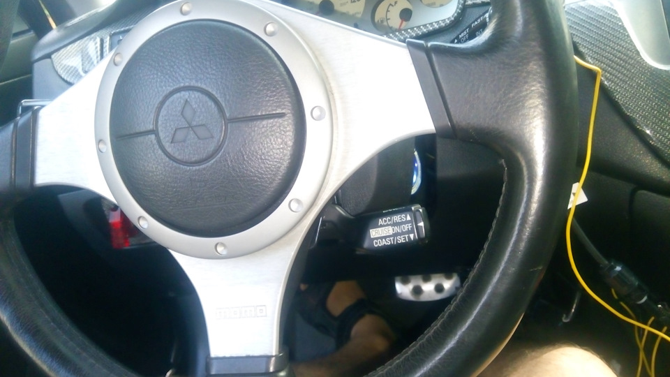 Нарешті дочекалося кермо MOMO + cruise control 1