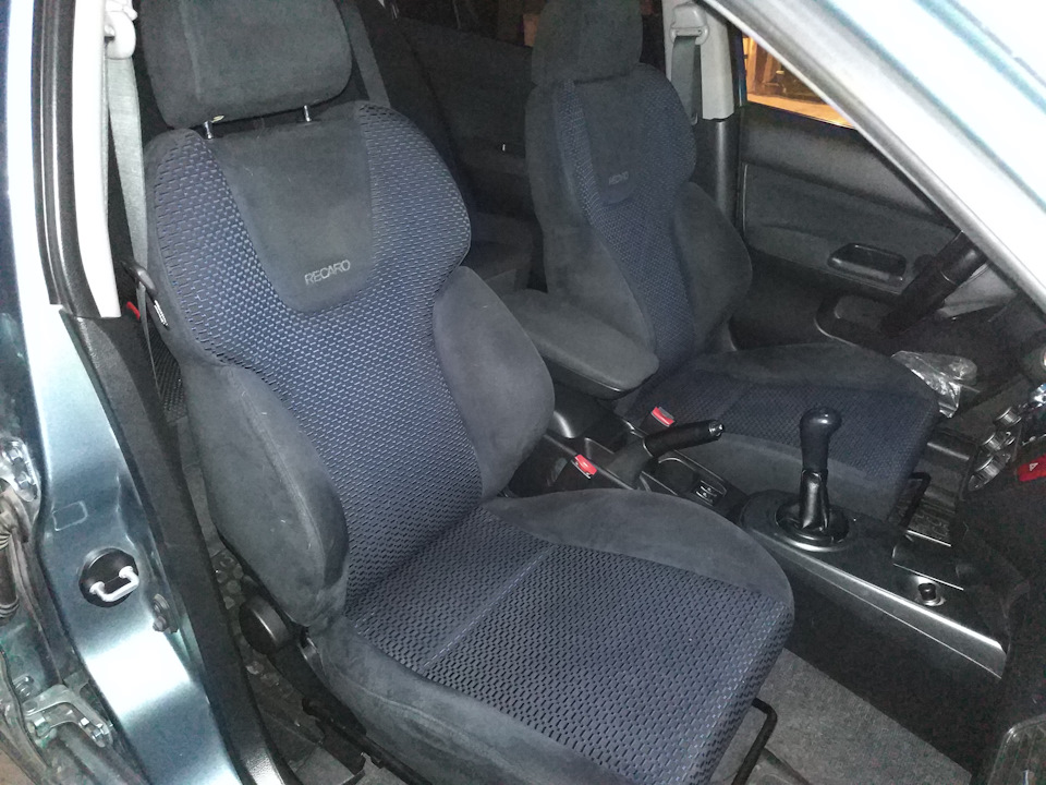 Сидіння Recaro EVO GT-A 2
