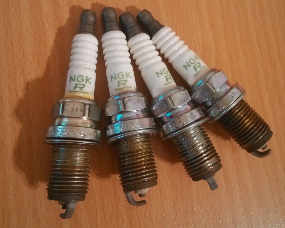 Замінив свічки 1