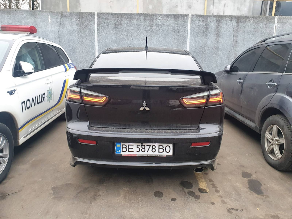 Ліхтарі Ауді стиль 4