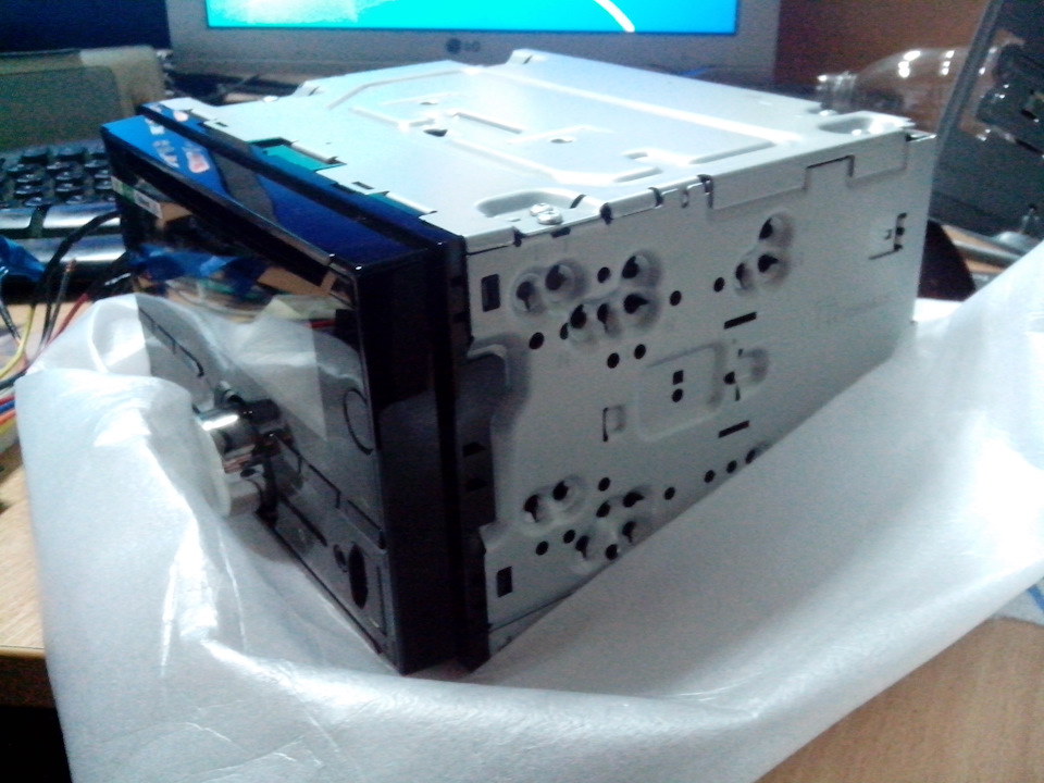 Установка Pioneer FH-X730BT 3