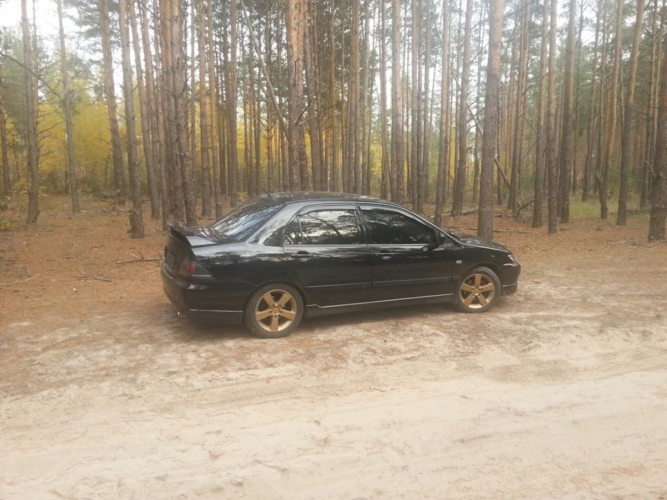Продаю свой лансер 2,0
