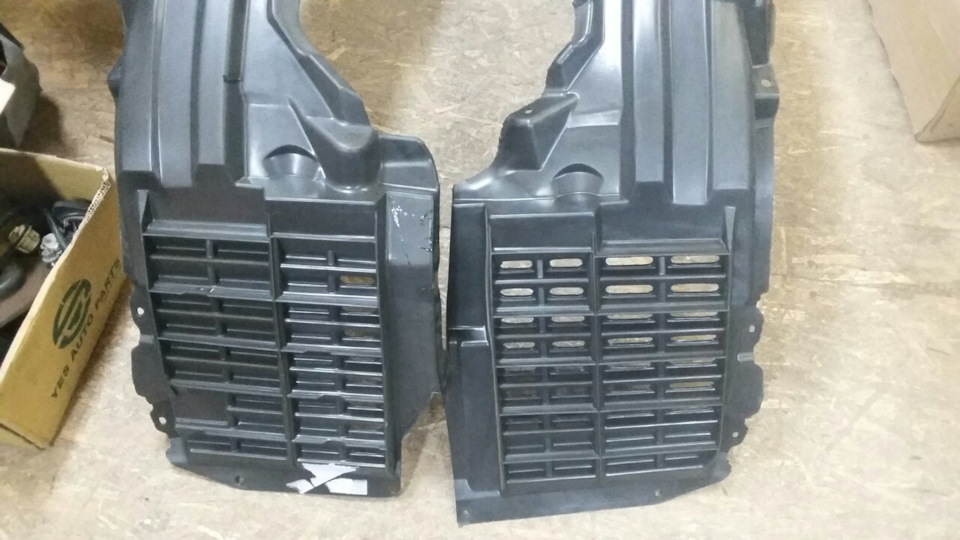Подкрилки на Lancer X CVT 1