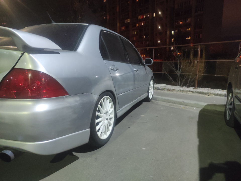 Диски R17 від Carisma Dynamics 5