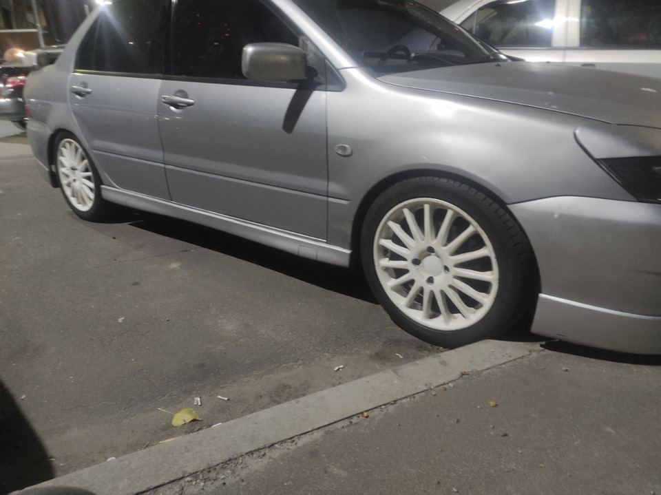 Диски R17 від Carisma Dynamics 4