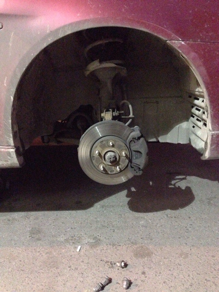 Зима. Goodyear 205/55/r16 перед Michelin 215/55/r16 зад 3