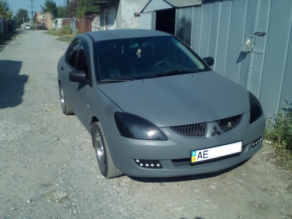 НОВИЙ ОБЛИК І НОВІ ЛАБУТЕНИ. 5