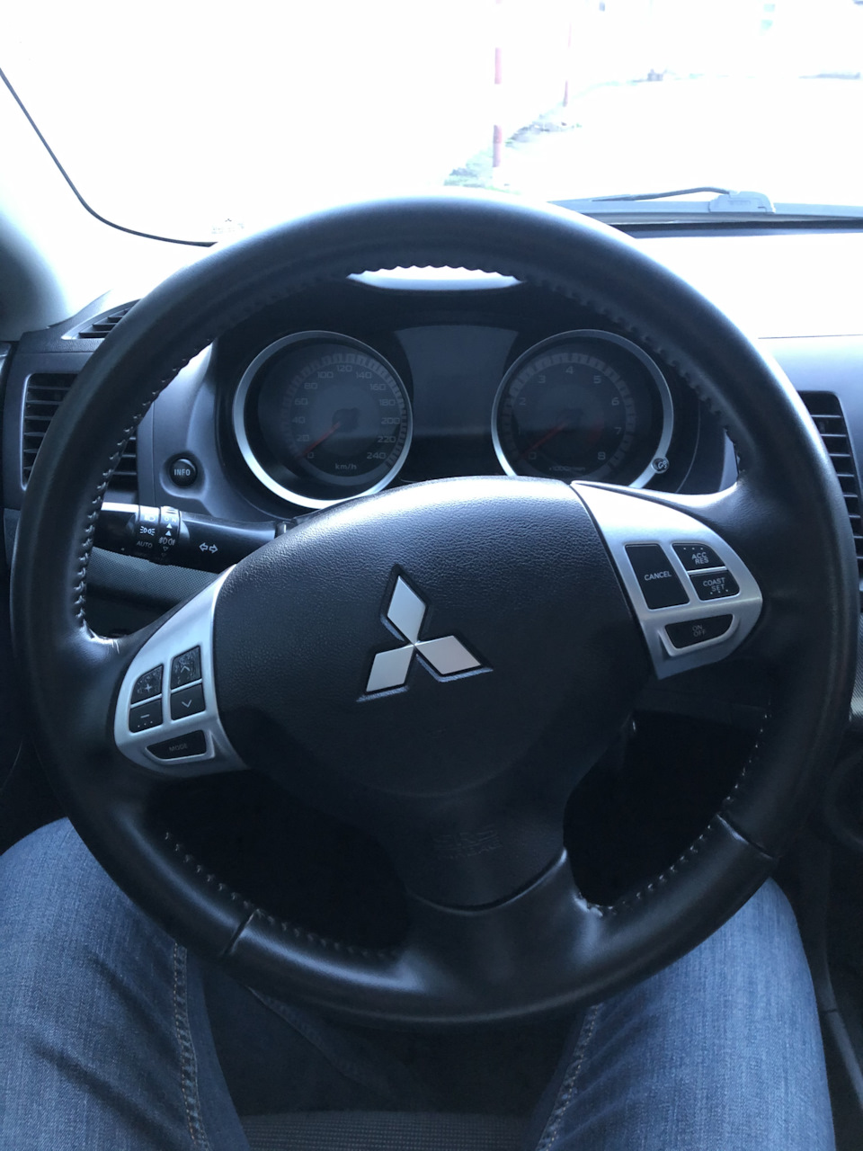 Перетяжка та перешивши керма Lancer X 1