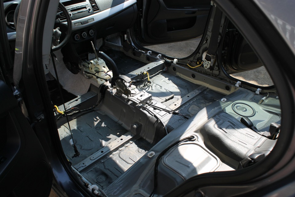 обезшумка lancer x 3