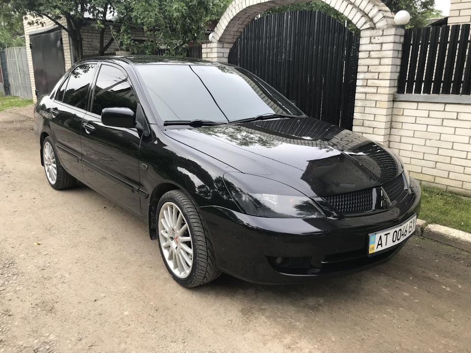 Лансер продано 1