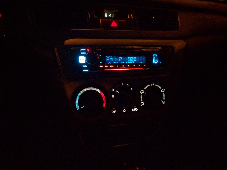 Недорогий, але дуже гідний мафон Kenwood kmm-122y 2