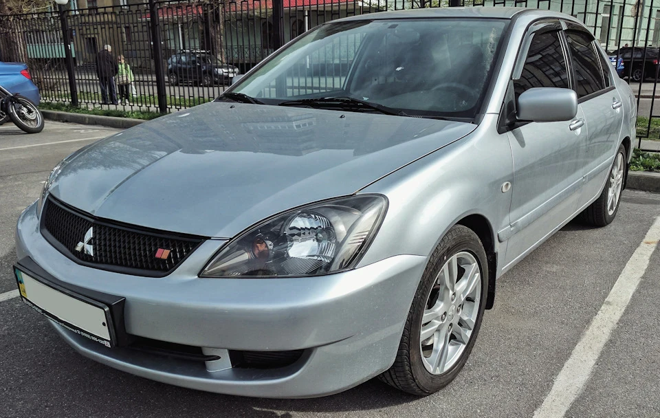 Рашітка Ralliart//// встановлена
