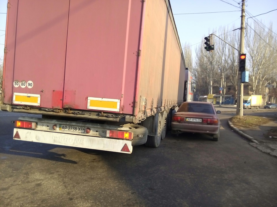 Отримав убік від фури 3