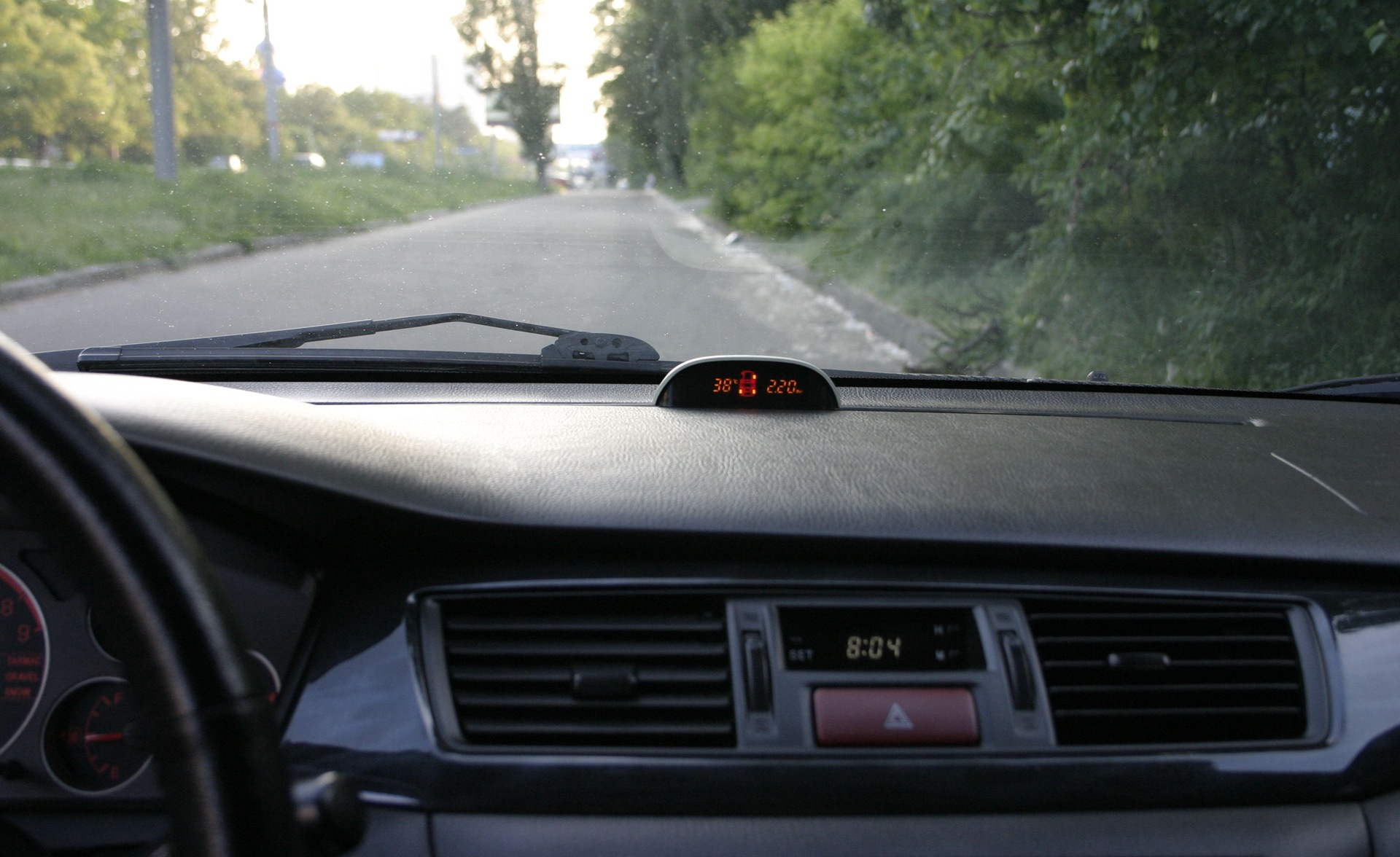 Безпека: 2 в 1 - парктронік і система TPMS 5
