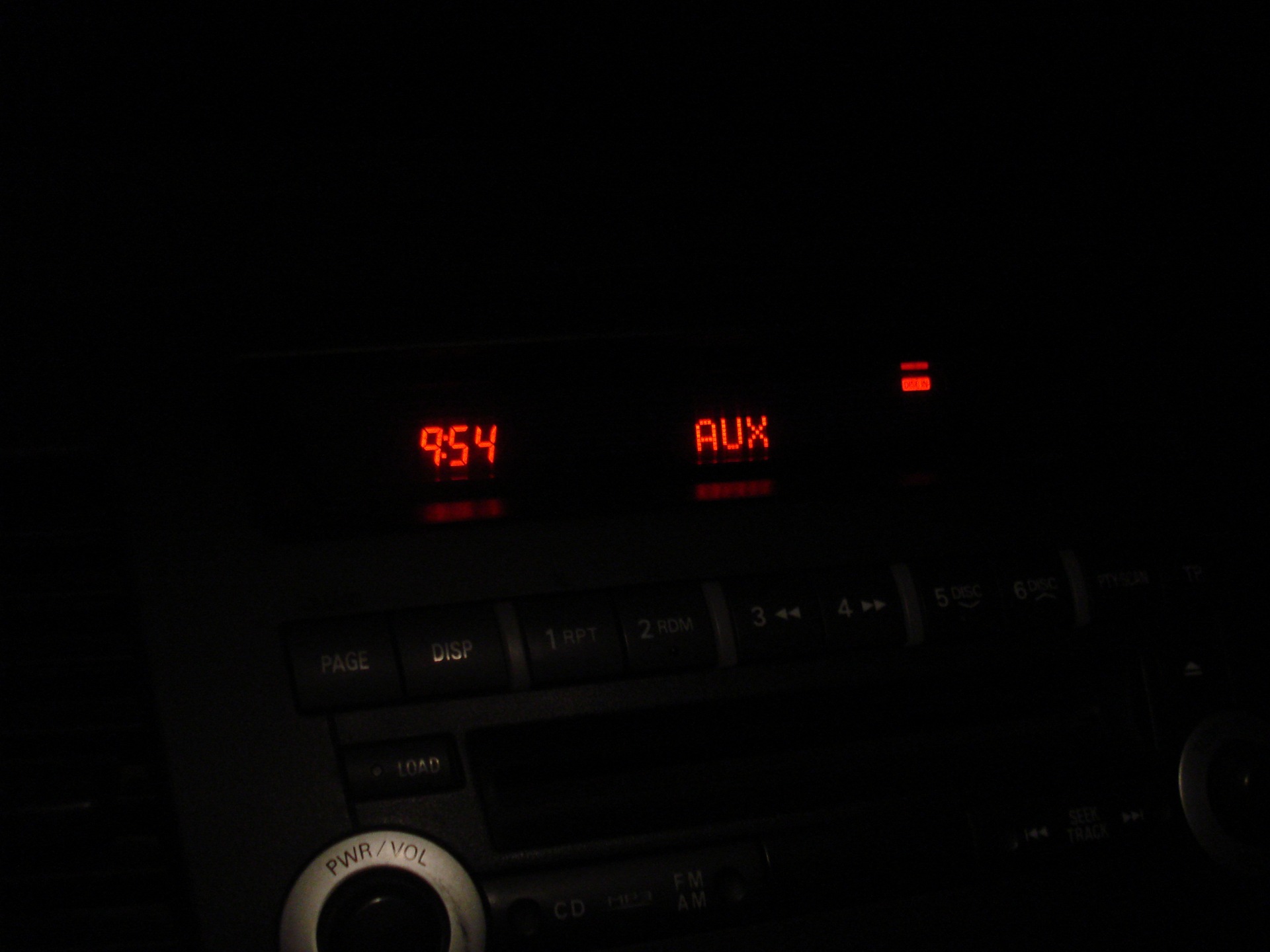 вихід AUX 1