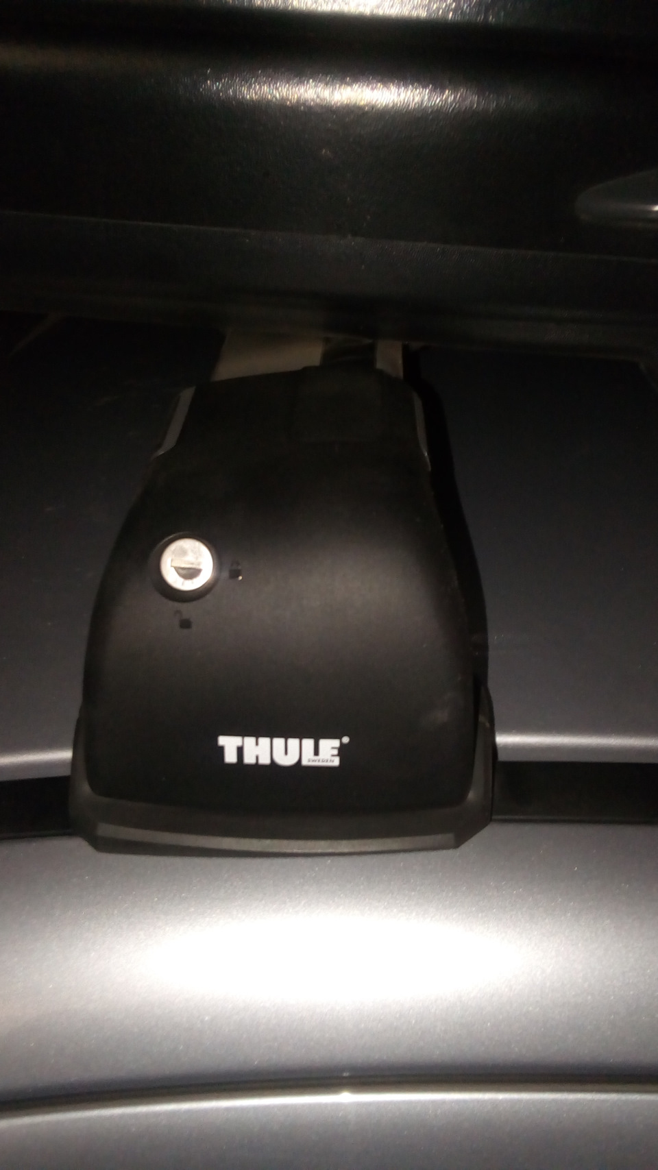 Шукаю праву кришку поперечок Thule-9594 Wingbar Edge. 1