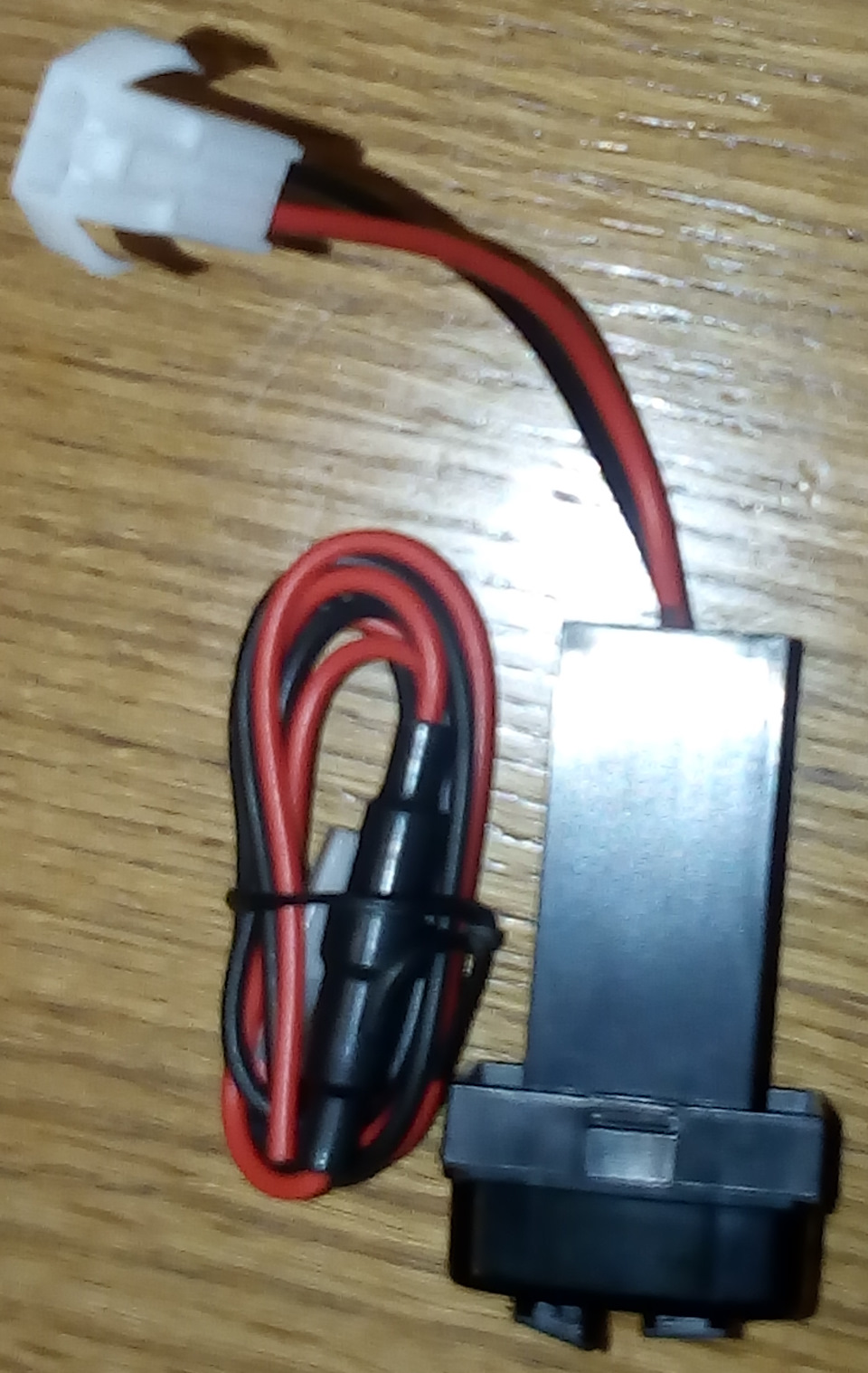 Посилочка від АЛІКА, USB-зарядне по штатному, замість заглушки. 5