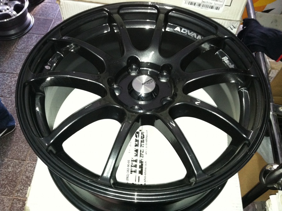 Advan RZ Dark Gunmetal 1