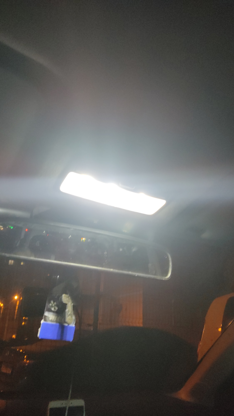 Світло в салоні 2