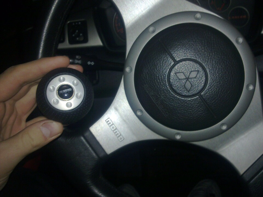 # 7 Ручка КПП - MOMO Airleather! 1