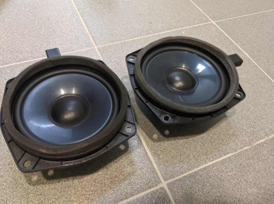 OEM динаміки Infinity 30w і Rockford Fosgate 50w. Кому? 2