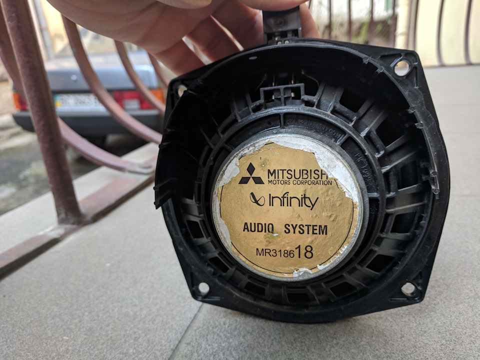 ОЕМ покращення звуку. Установка ОЕМ колонок Infinity c Ralliart/Evo & Rockford Fosgate 4