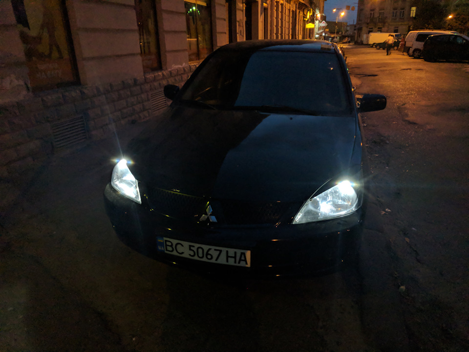 Світлодіоди Philips X-tremeUltinon 6000K в габарити 2
