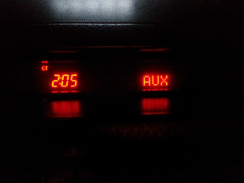 AUX вихід. 1