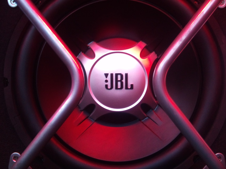 JBL или Infiniti что лучше 1