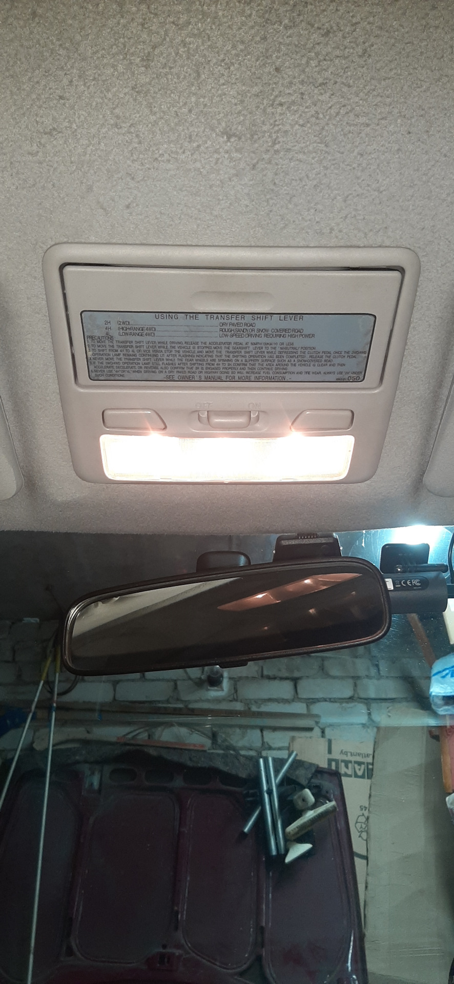 Плафон салона Mitsubishi l200 4