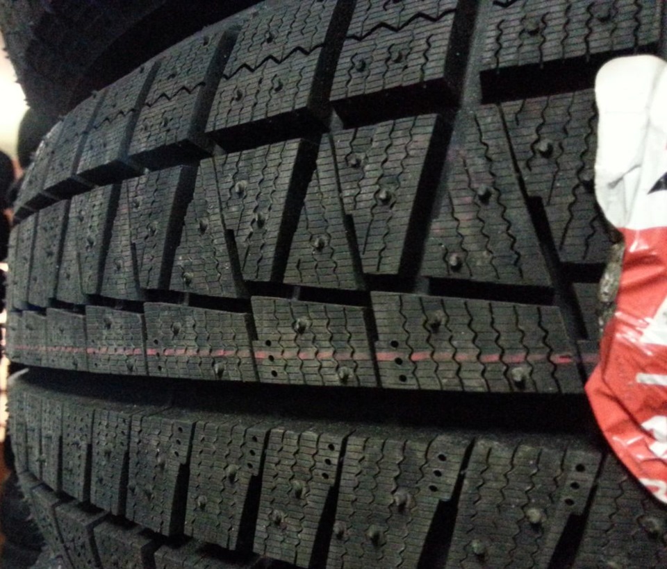 Bridgestone Blizzak Revo GZ 4