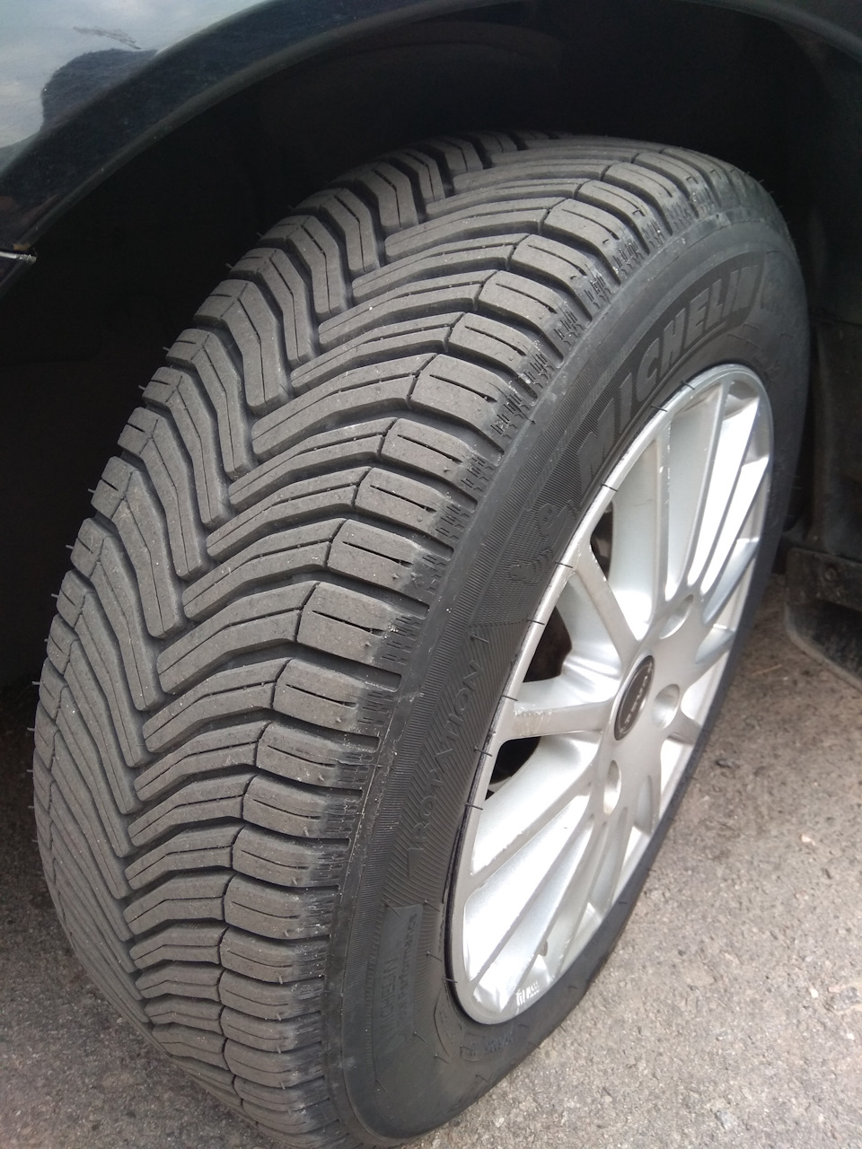 Michelin Cross Climate 195/60 R15 92V 3