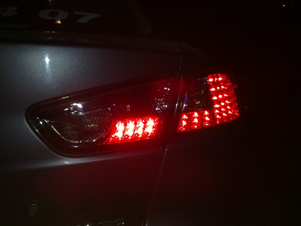 Задні LED ліхтарі 2