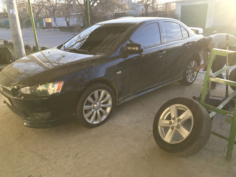 Перевзули Улана в диски RalliArt з літньою гумою. 3