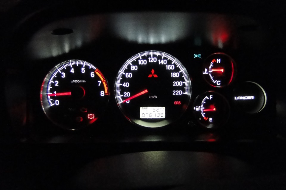 Пересвіт приладки в білий LED 1