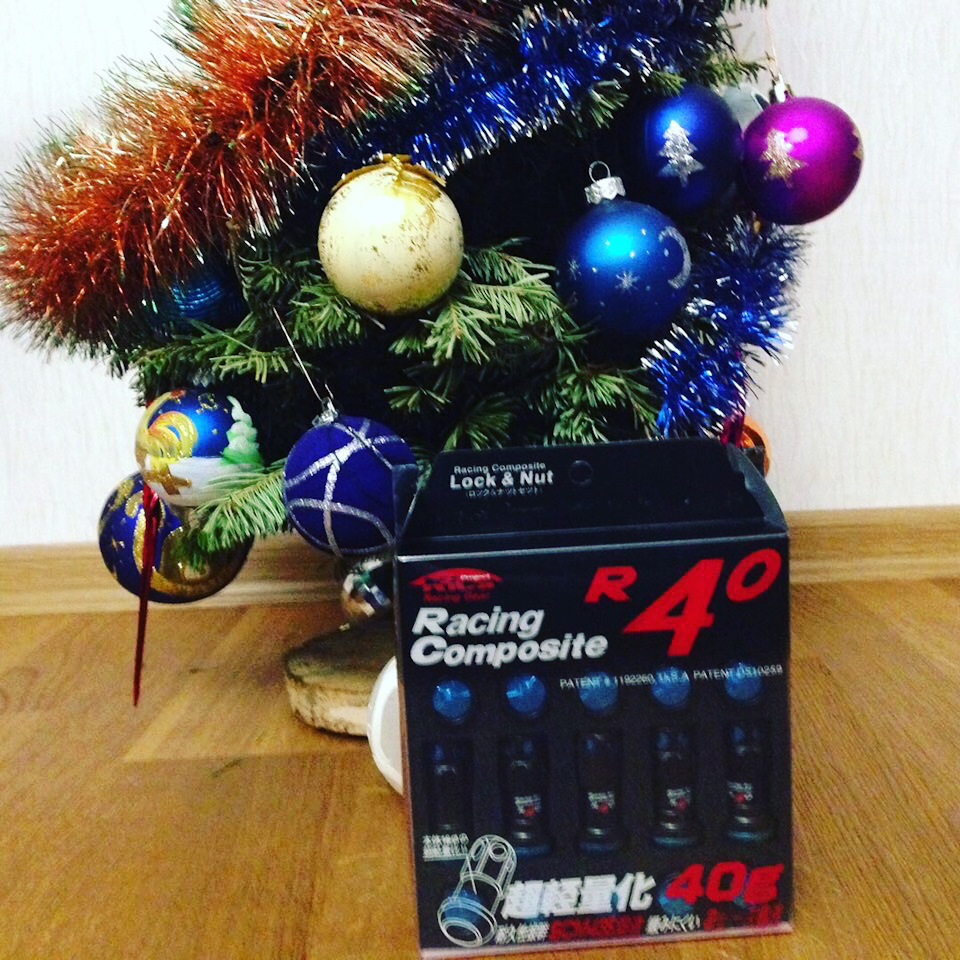 Колісні гайки Racing Composite R40 1