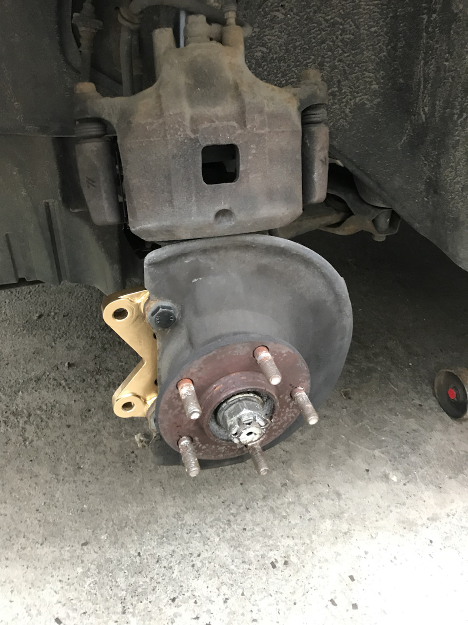 Передні 4-х поршневі гальма BREMBO 5